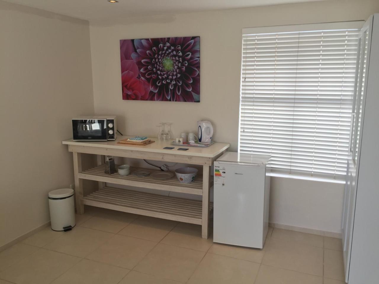 Perfect 10 - 10 To 13 Sleeper Luxury Holiday Home Breakage Deposit Of R2500 Per Weekend Lease Langebaan Dış mekan fotoğraf