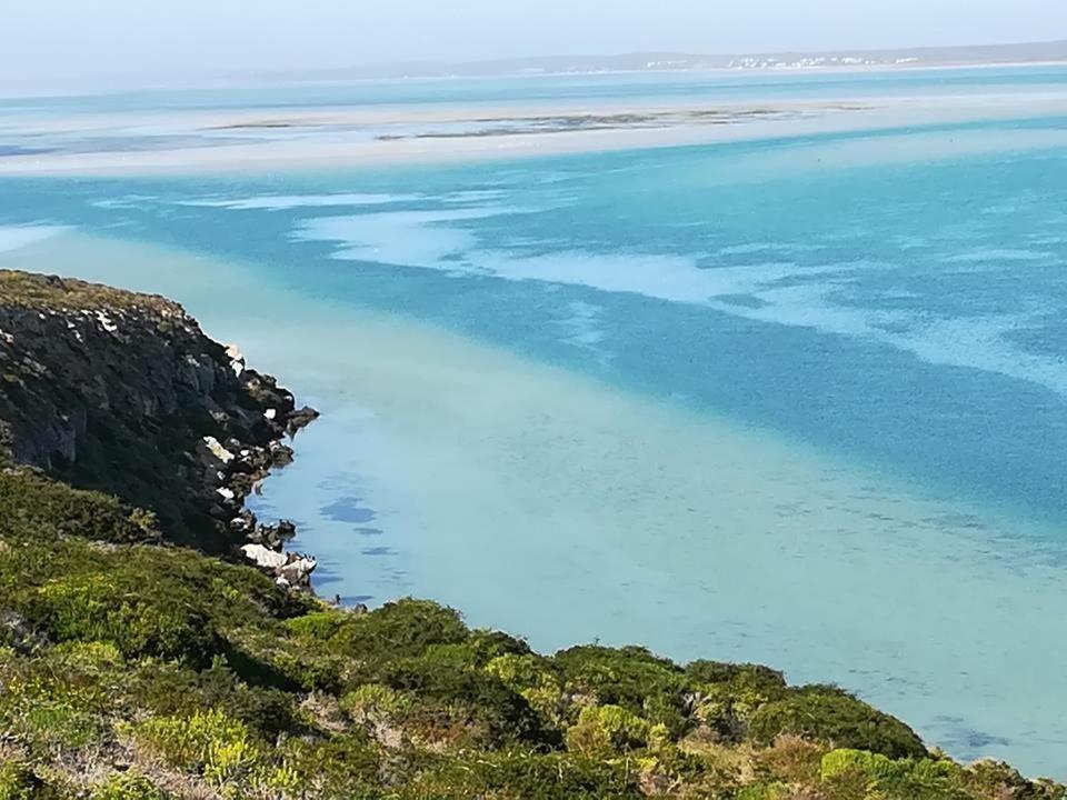 Perfect 10 - 10 To 13 Sleeper Luxury Holiday Home Breakage Deposit Of R2500 Per Weekend Lease Langebaan Dış mekan fotoğraf