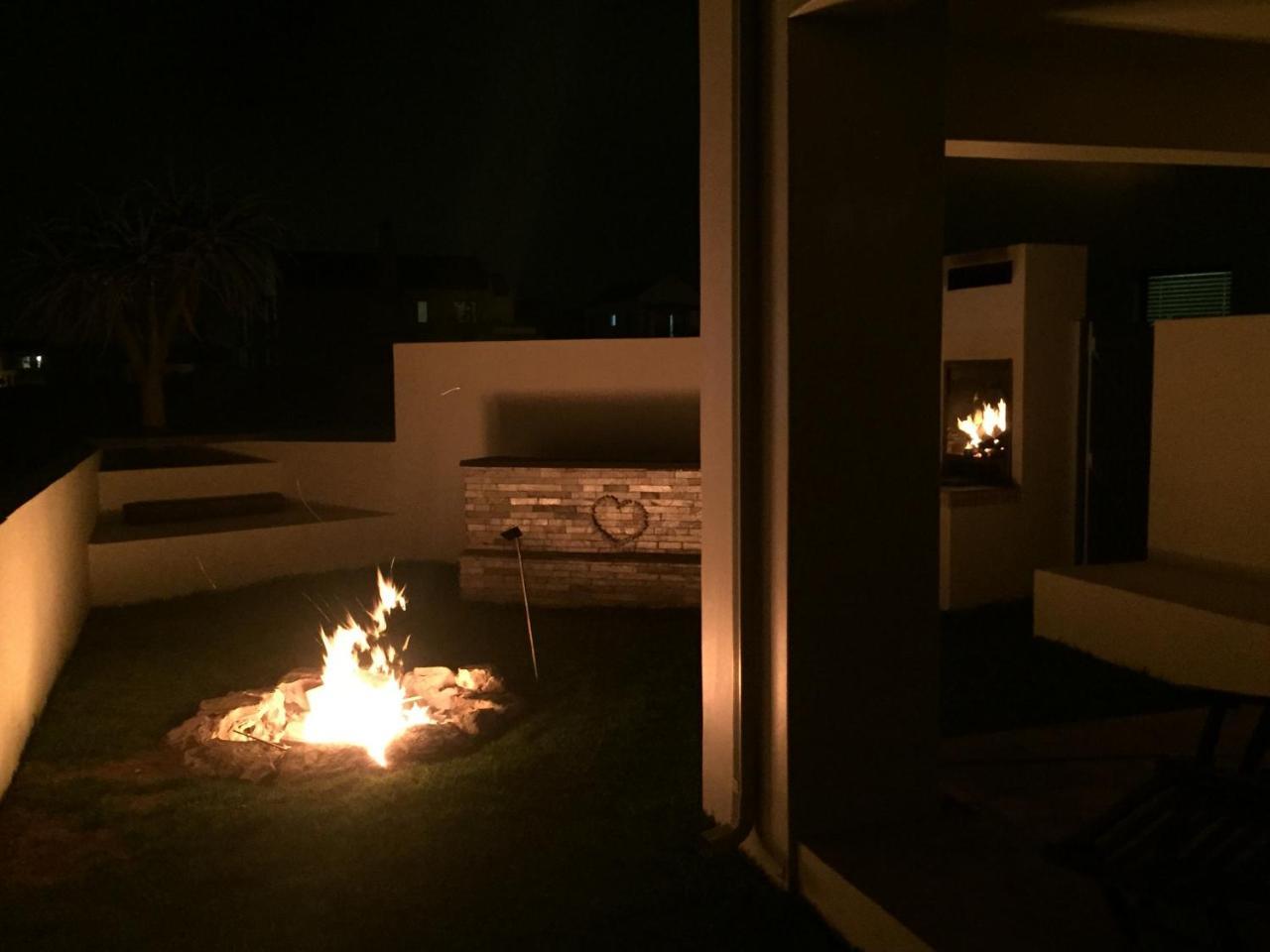 Perfect 10 - 10 To 13 Sleeper Luxury Holiday Home Breakage Deposit Of R2500 Per Weekend Lease Langebaan Dış mekan fotoğraf