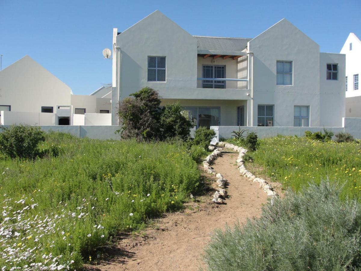 Perfect 10 - 10 To 13 Sleeper Luxury Holiday Home Breakage Deposit Of R2500 Per Weekend Lease Langebaan Dış mekan fotoğraf