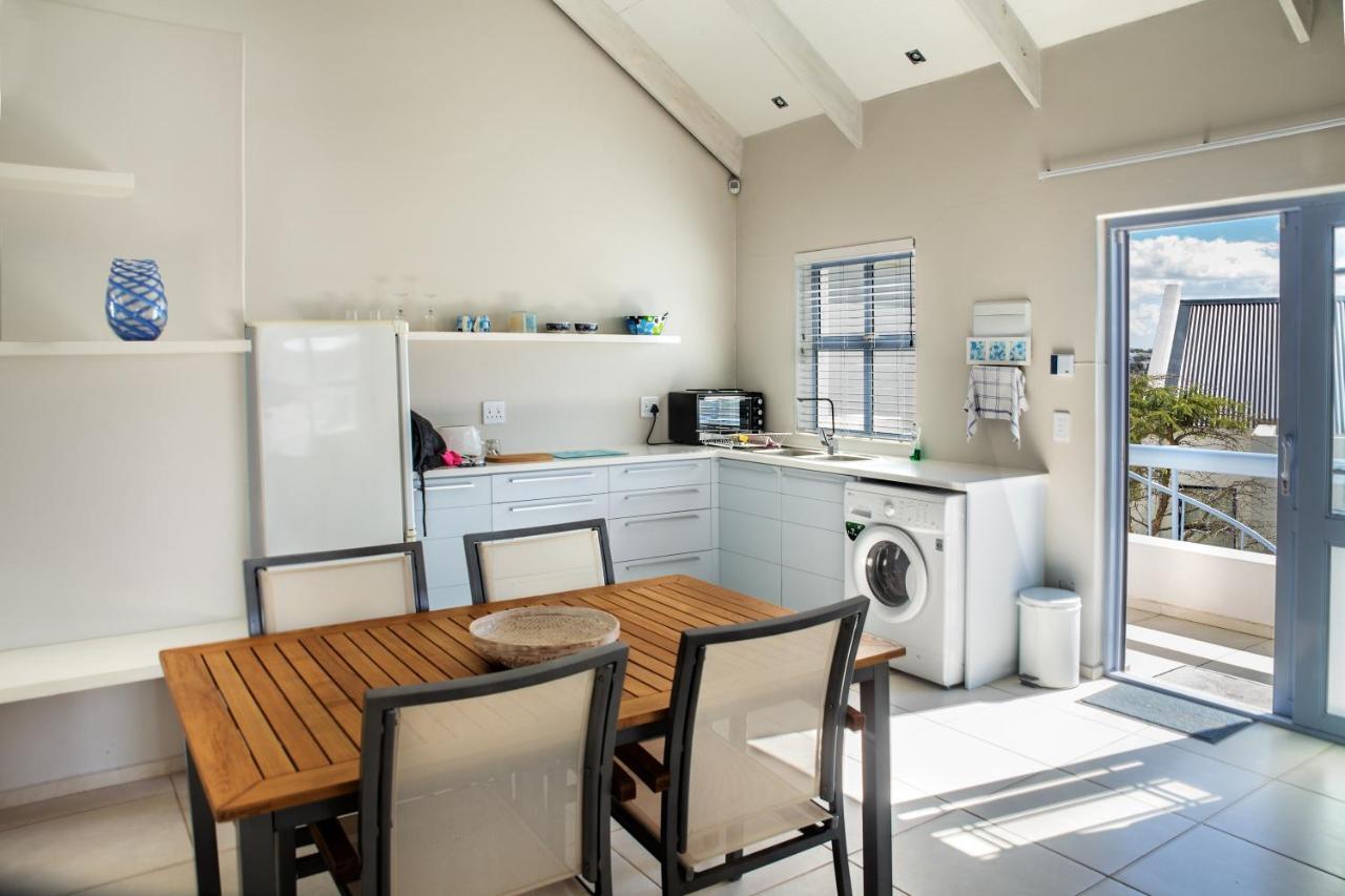 Perfect 10 - 10 To 13 Sleeper Luxury Holiday Home Breakage Deposit Of R2500 Per Weekend Lease Langebaan Dış mekan fotoğraf